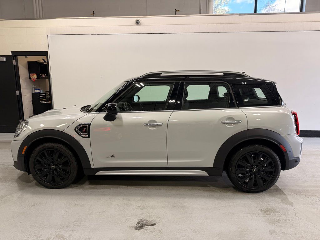 Thumbnail: 2022 MINI Cooper Countryman - 2