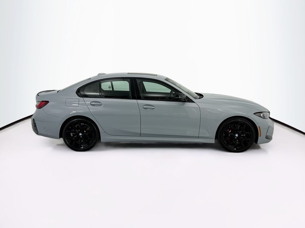 Thumbnail: 2026 BMW 3 Series - 4