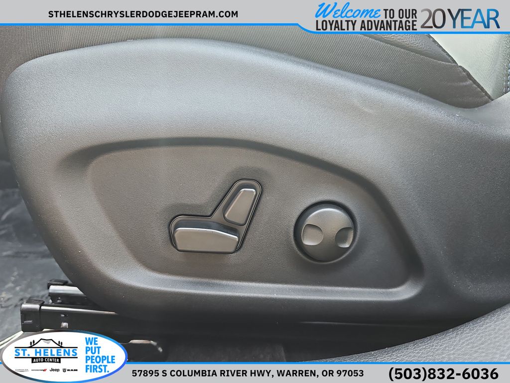 2025 Jeep Compass Limited - Photo 16