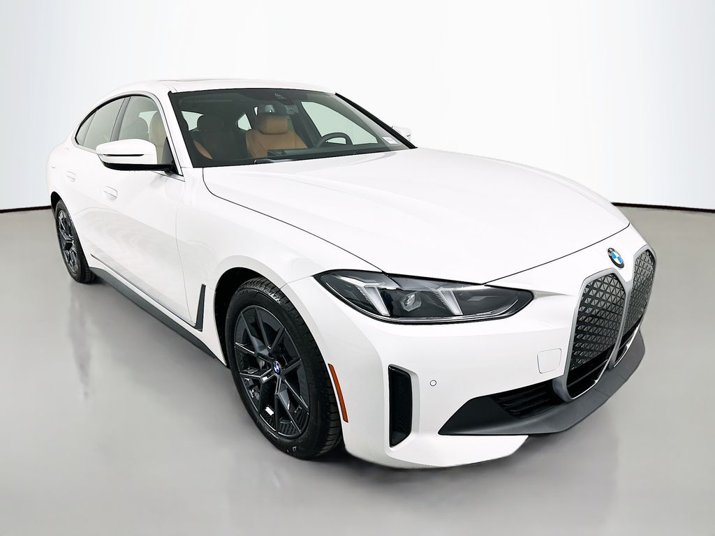 Thumbnail: 2026 BMW i4 - 3