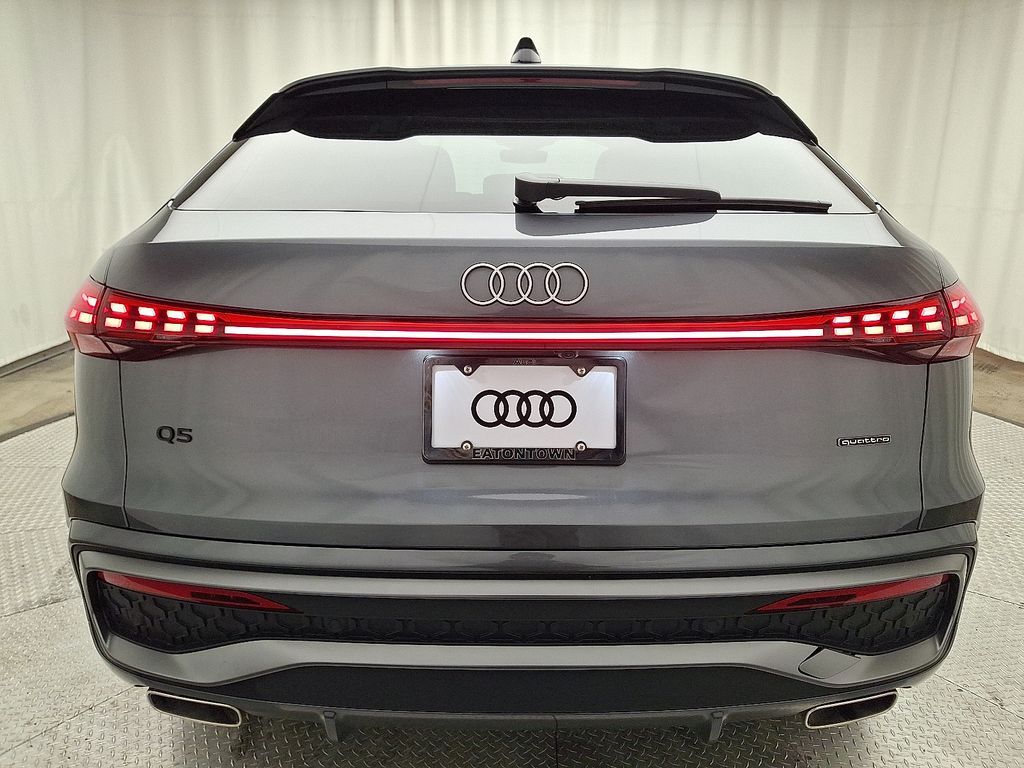 Thumbnail: 2025 Audi Q5 - 5