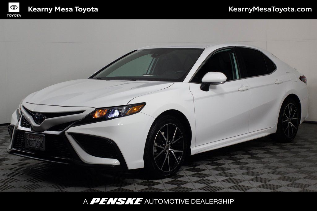2022 Toyota Camry SE -
                  San Diego, CA
