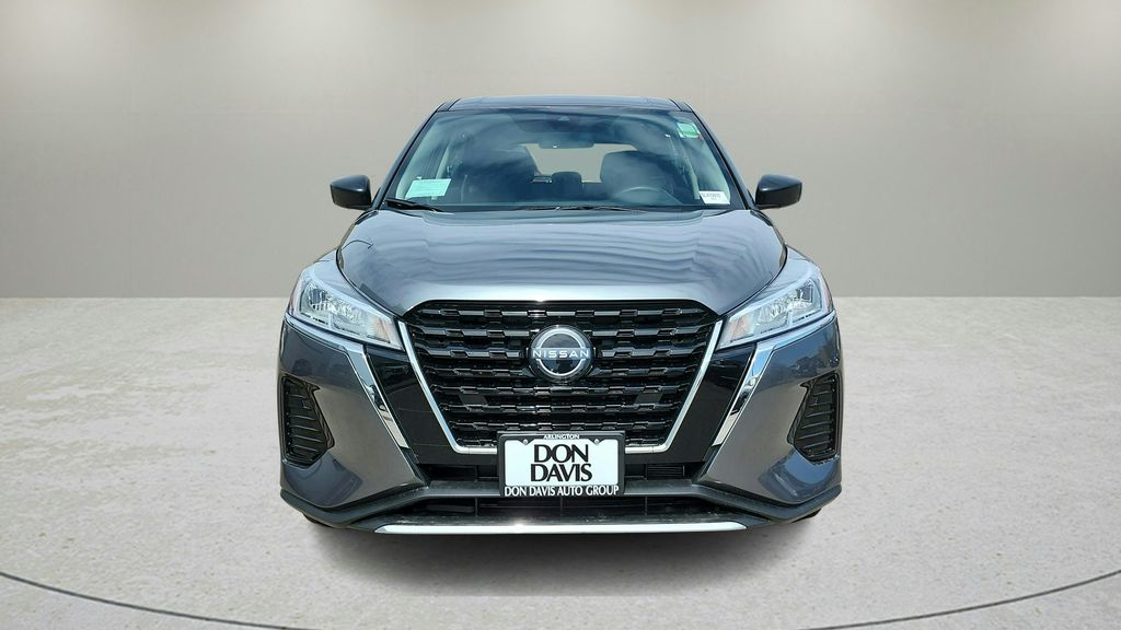 2025 Nissan Kicks Play
