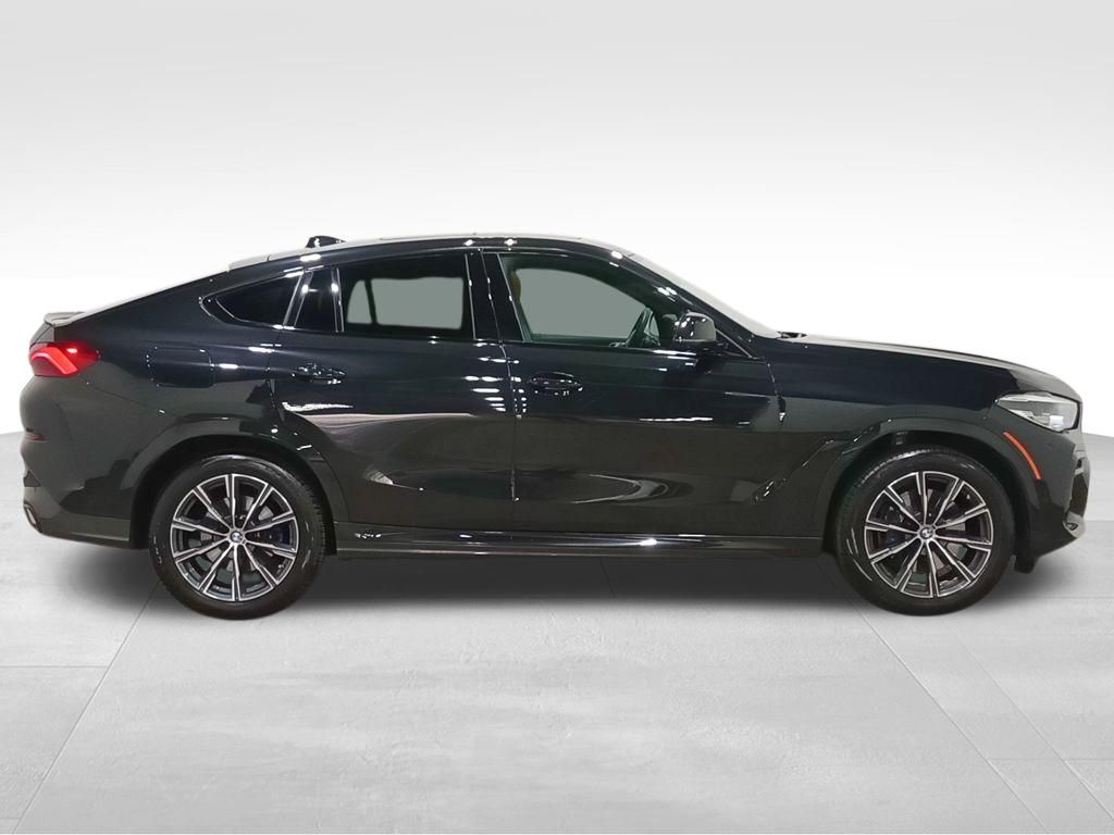 2023 BMW X6 xDrive40i