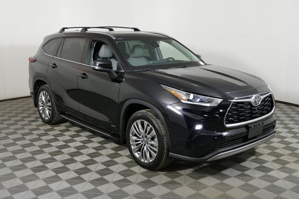 2026 Toyota Highlander Hybrid Platinum AWD
