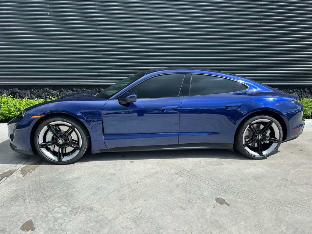 2022 Porsche Taycan  2