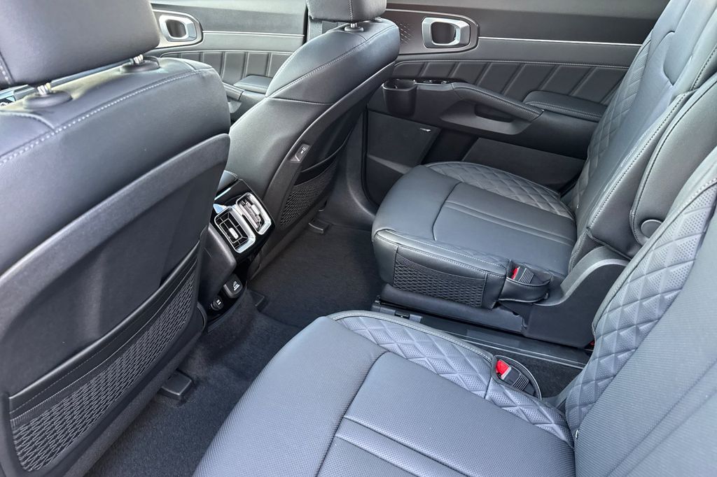 new 2026 Kia Sorento Hybrid car, priced at $48,900