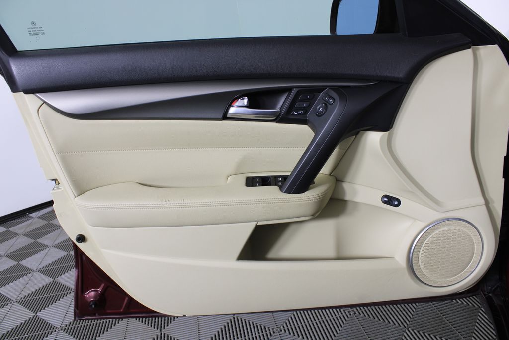 Used 2013 Acura TL for sale in 