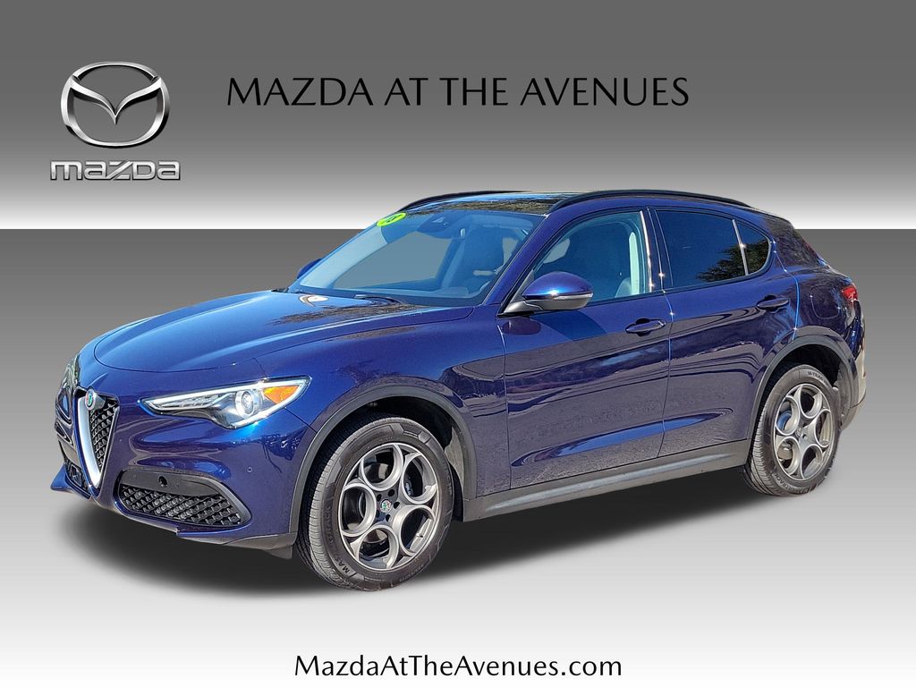 2018 Alfa Romeo Stelvio Base