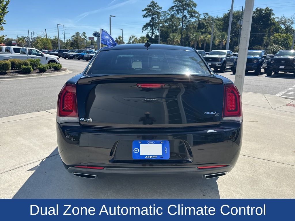 2015 Chrysler 300 S