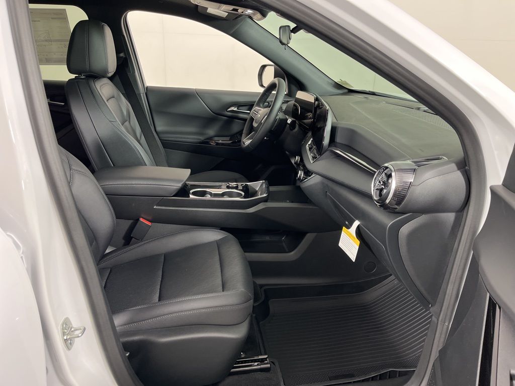 2026 Chevrolet Equinox LT 8