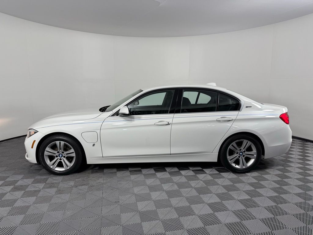 Thumbnail: 2017 BMW 3 Series - 7