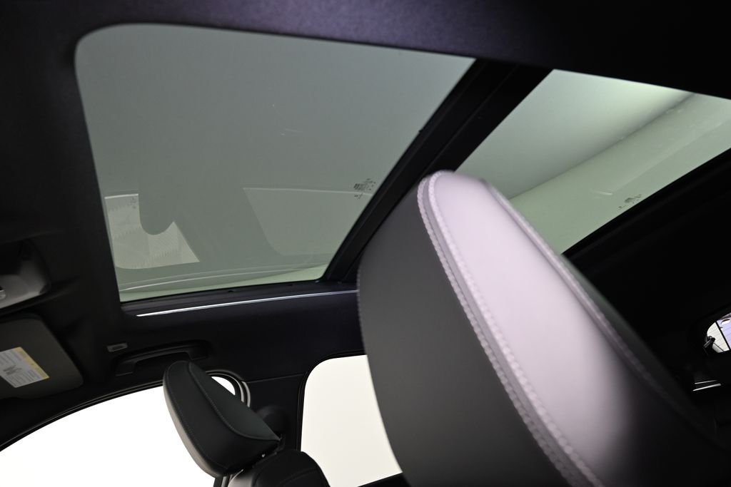 Thumbnail: 2025 BMW X1 - 20