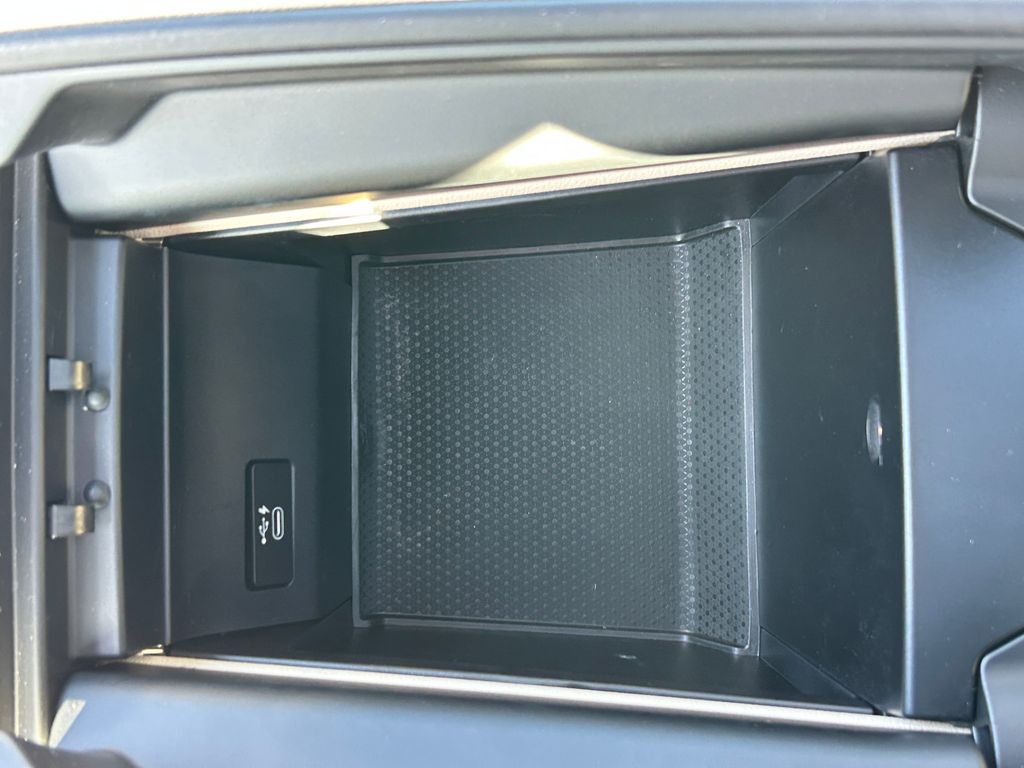 2022 BMW X5 xDrive45e 28