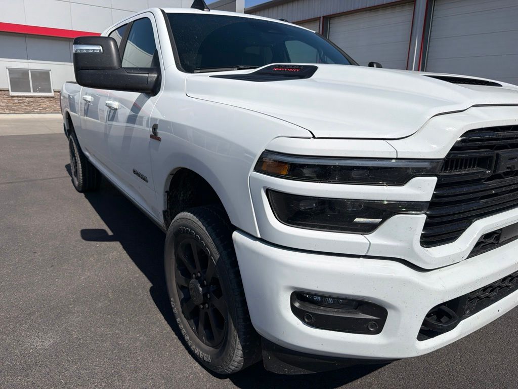 Bright White Clearcoat 2026 RAM 2500 Pickup Truck Four-Wheel Drive 8-Speed Automatic