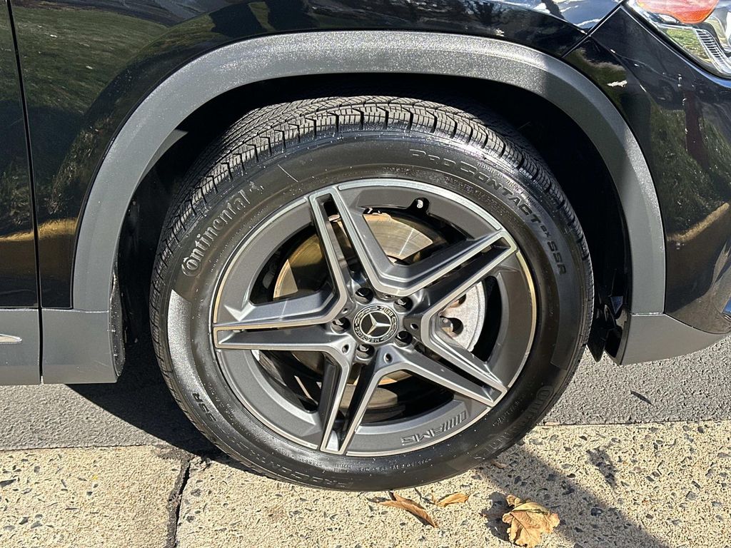 Thumbnail: 2021 Mercedes-Benz GLA - 17