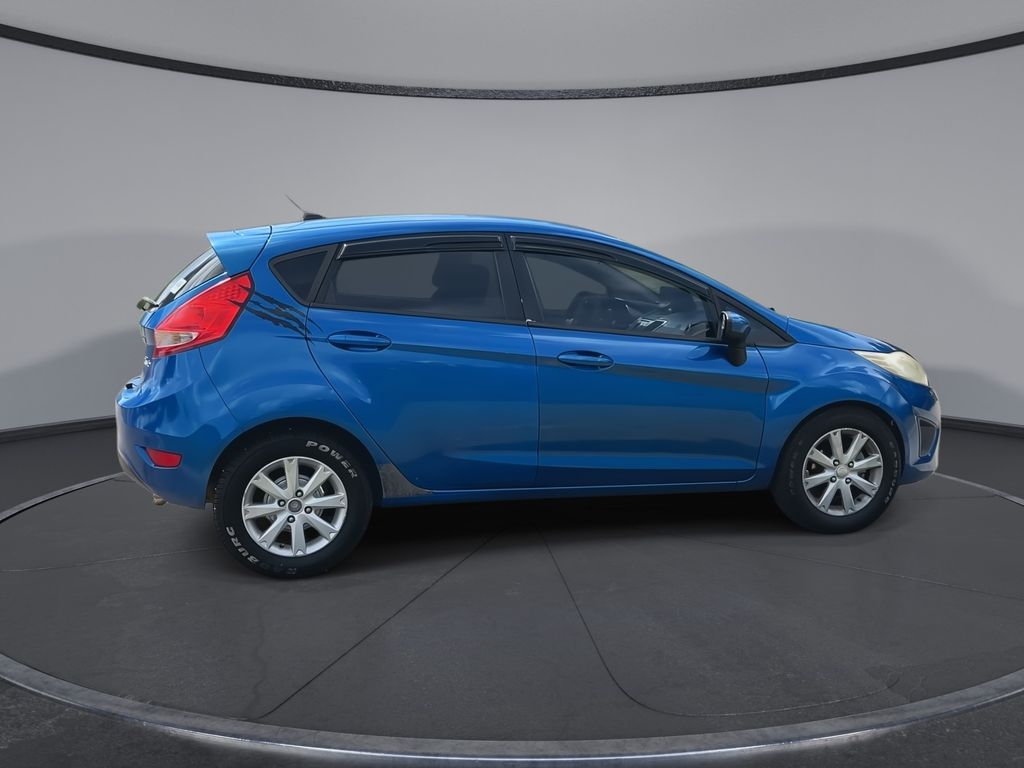 Thumbnail: 2011 Ford Fiesta - 9