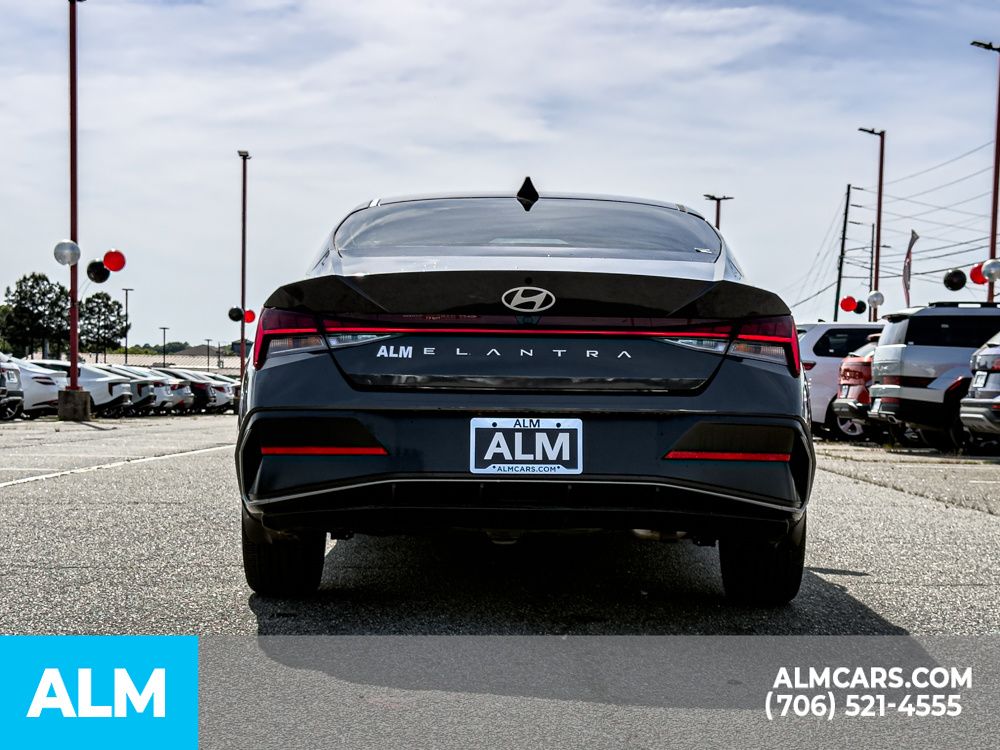 Certified Used 2024 Gray Hyundai SEL image 5