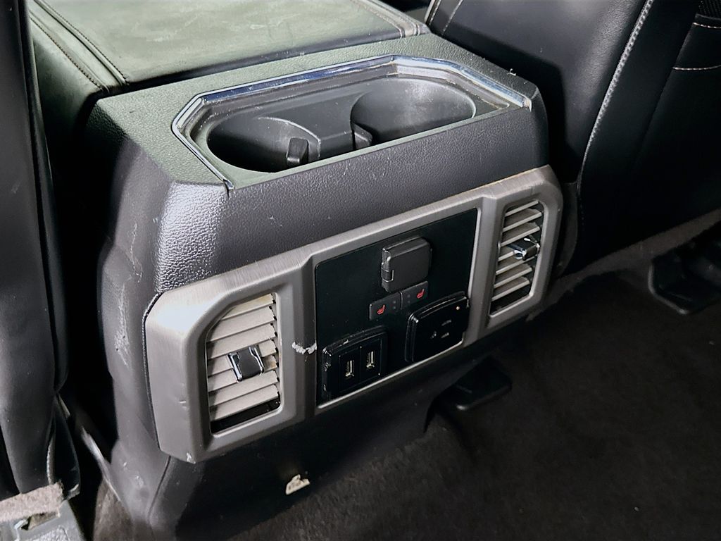 Thumbnail: 2018 Ford Econoline - 25