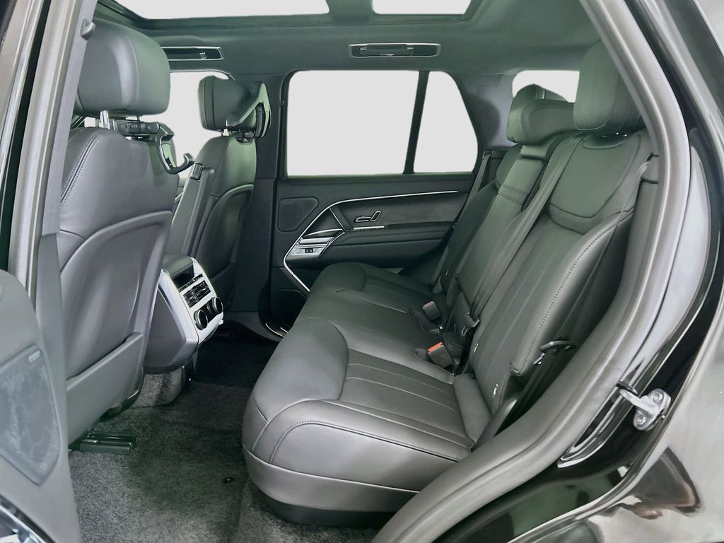 Thumbnail: 2026 Land Rover Range Rover - 20