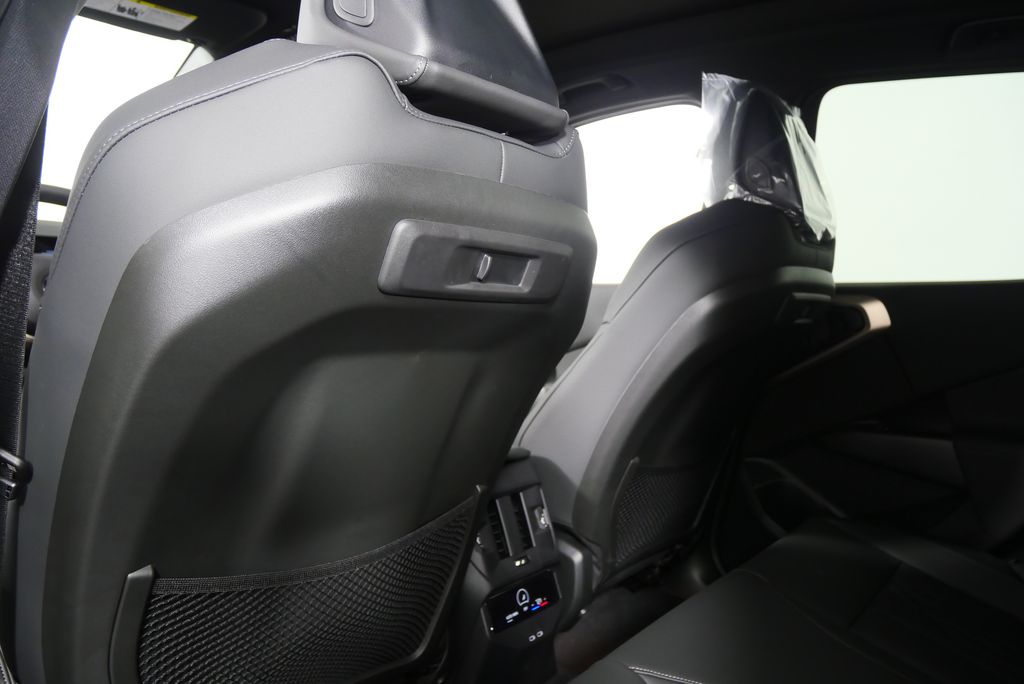 Thumbnail: 2025 BMW X3 - 16