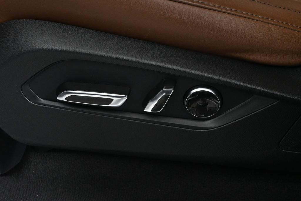 Thumbnail: 2023 Acura MDX - 29