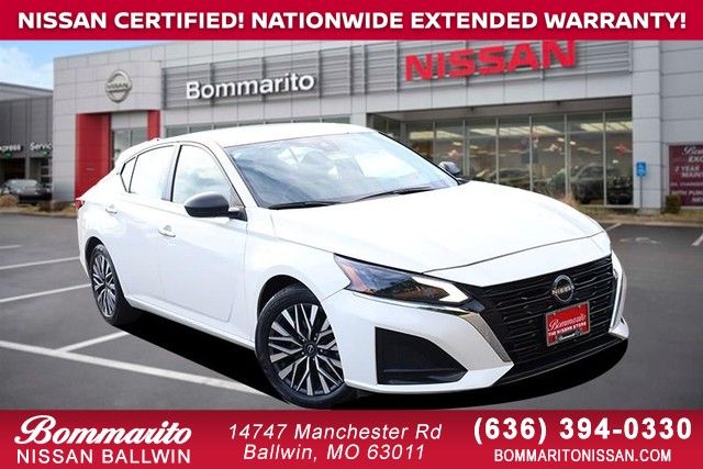 Glacier White 2025 Nissan Altima 2.5 SV FWD Sedan Front-Wheel Drive Continuously Variable Transmission