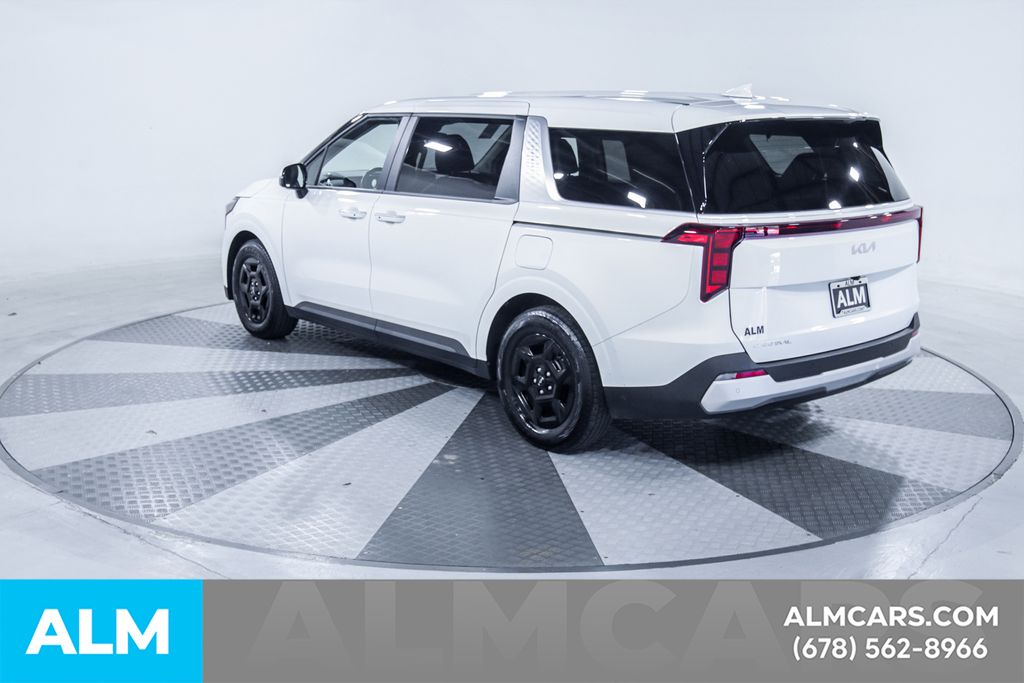 Used 2025 White Kia LXS image 7
