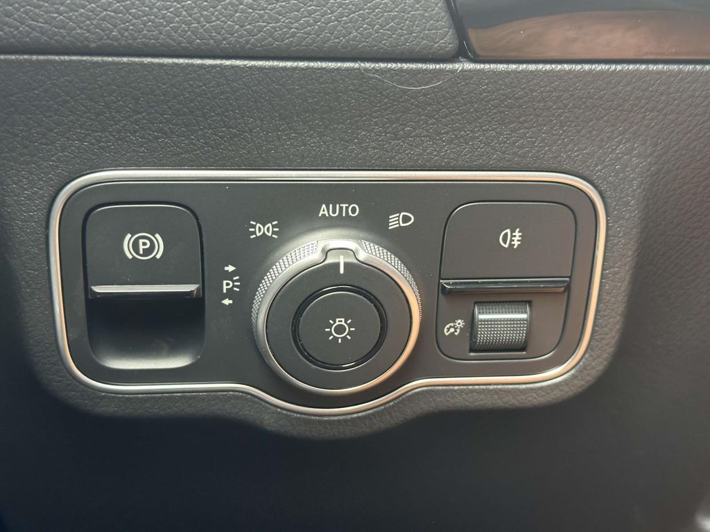 2025 Mercedes-Benz GLA 250 4MATIC 24