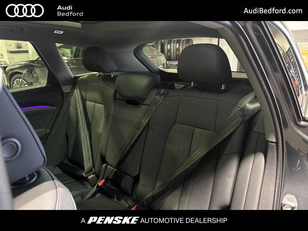 Thumbnail: 2025 Audi Q5 - 19