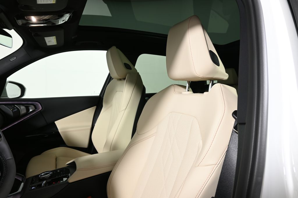 Thumbnail: 2026 BMW X3 - 16