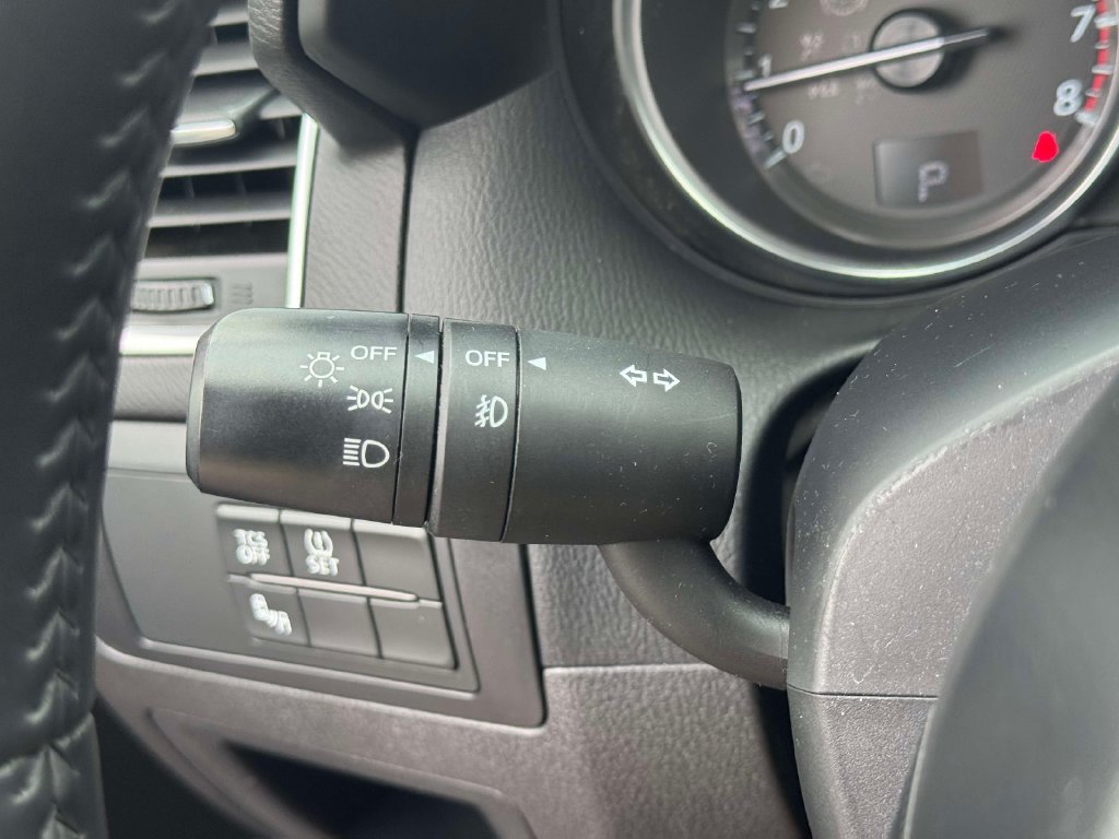 Used 2016 Silver Mazda Touring image 22