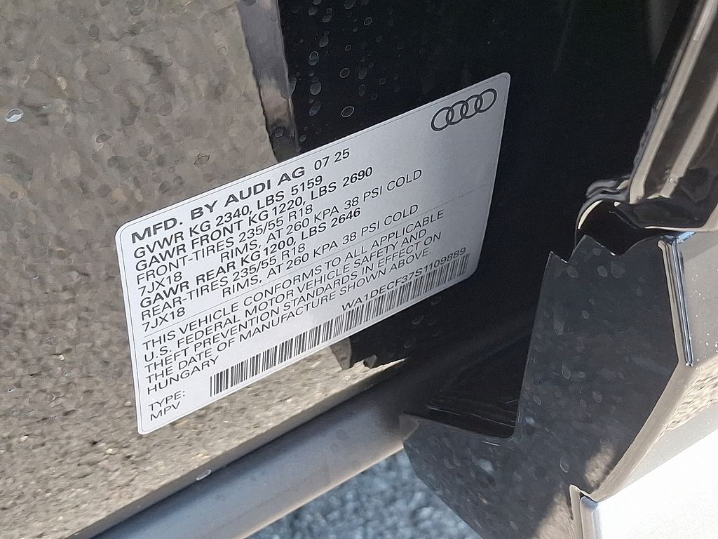 Thumbnail: 2025 Audi Q3 - 22