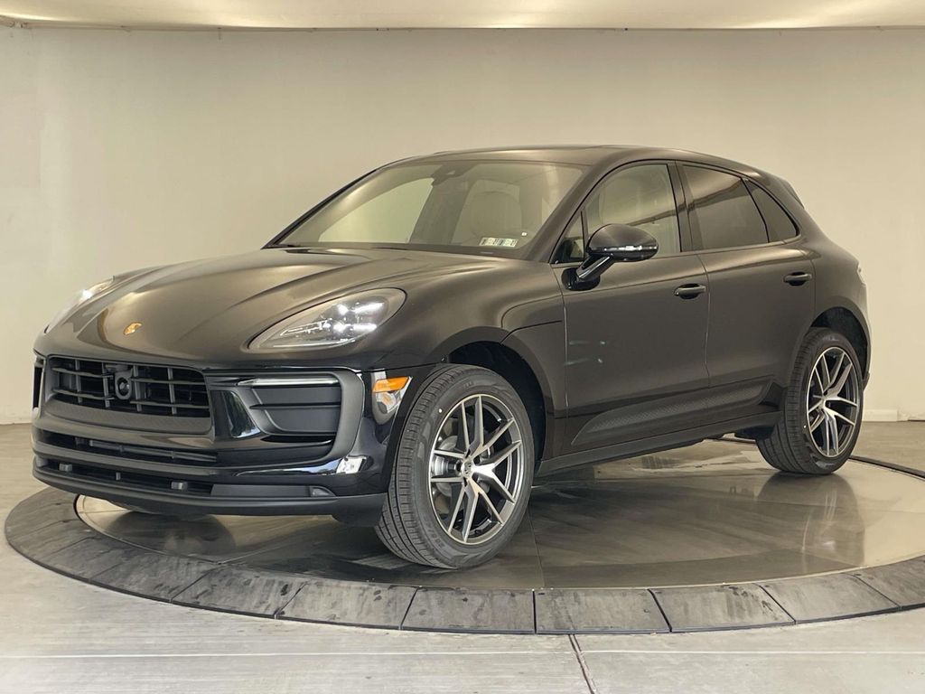 Black 2026 Porsche Macan SUV / Crossover 7-Speed Automatic