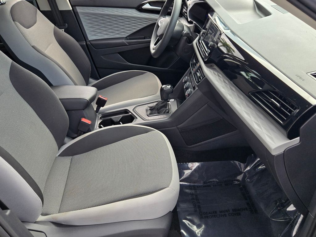 2022 Volkswagen Taos - $16,500
