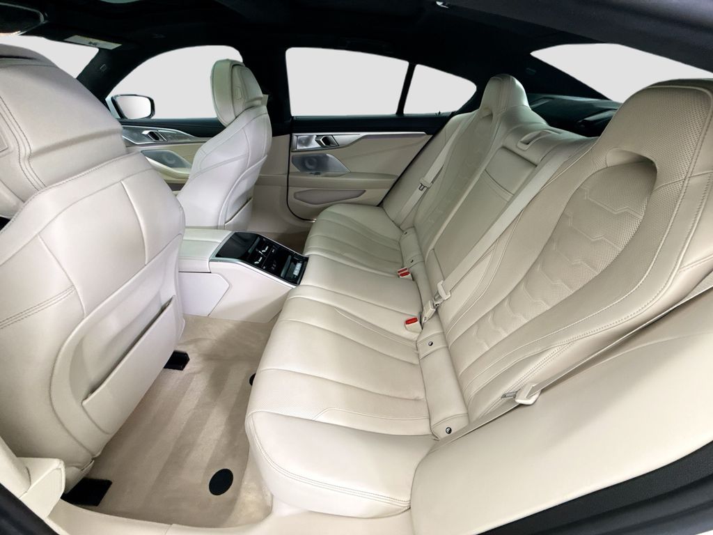 Thumbnail: 2024 BMW 8 Series - 20