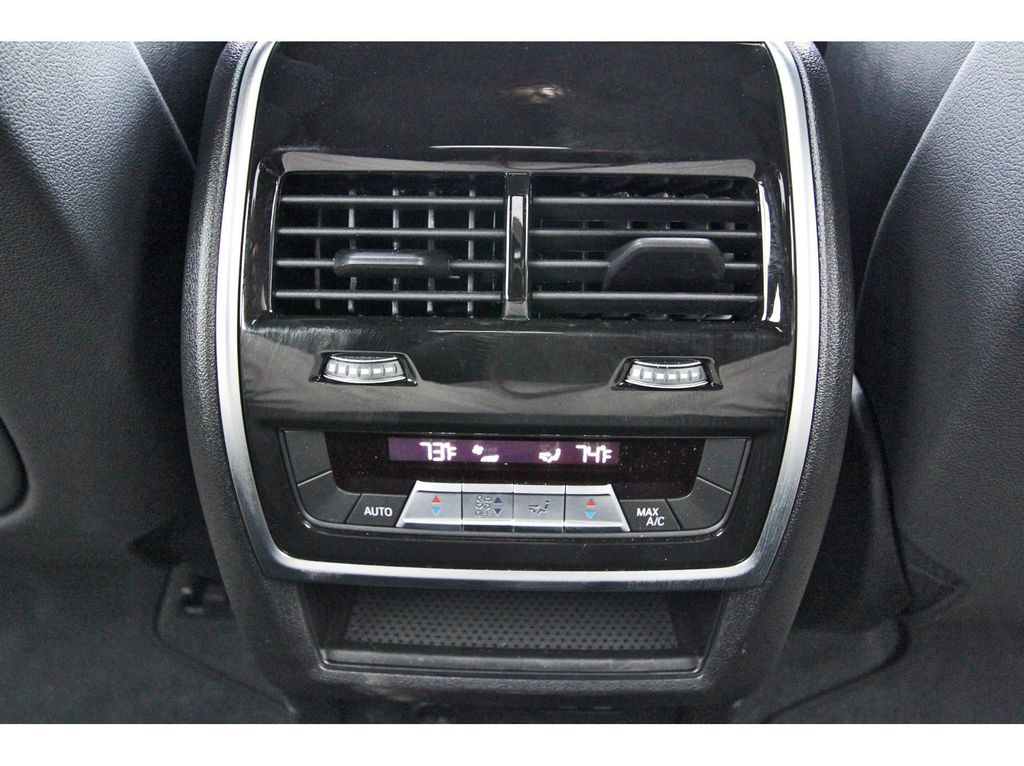 2025 BMW X5 sDrive40i White at DeMontrond Auto Country