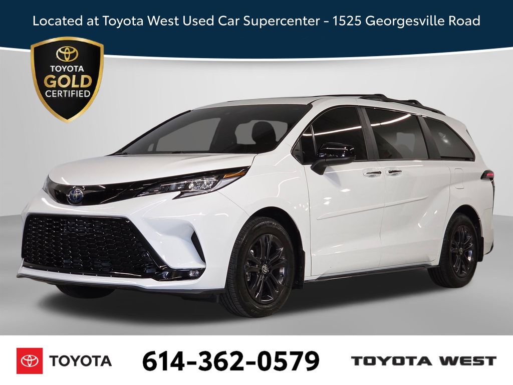 2025 Toyota Sienna XSE 7-Passenger AWD