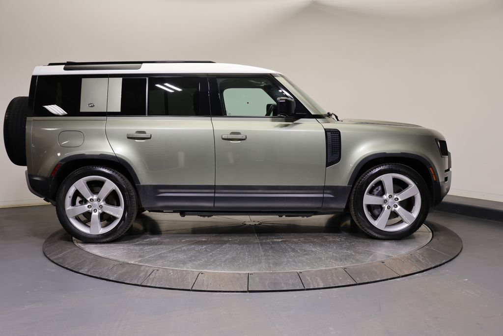 Thumbnail: 2021 Land Rover Defender - 6