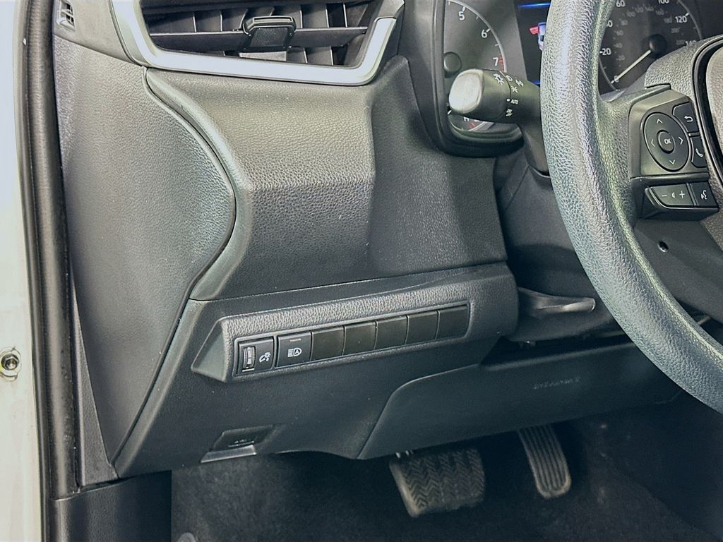 Thumbnail: 2023 Toyota Corolla - 10