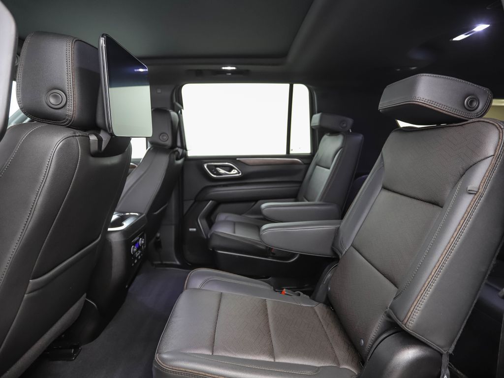 Thumbnail: 2024 Chevrolet Suburban - 20