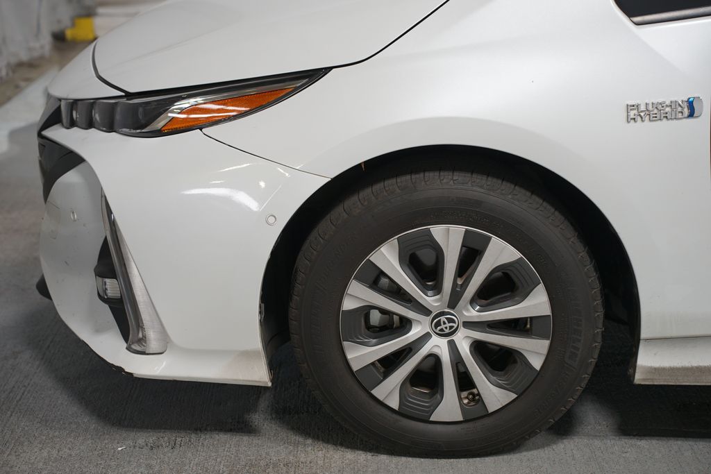 Thumbnail: 2022 Toyota Prius Prime - 5