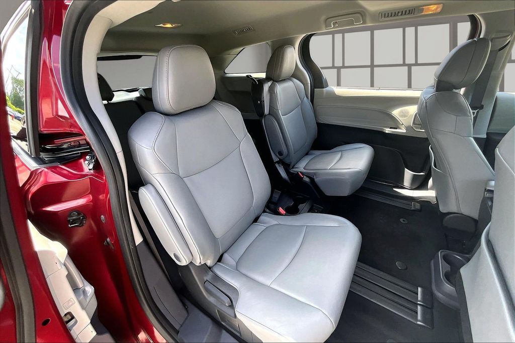 Used 2023 Toyota Sienna Van