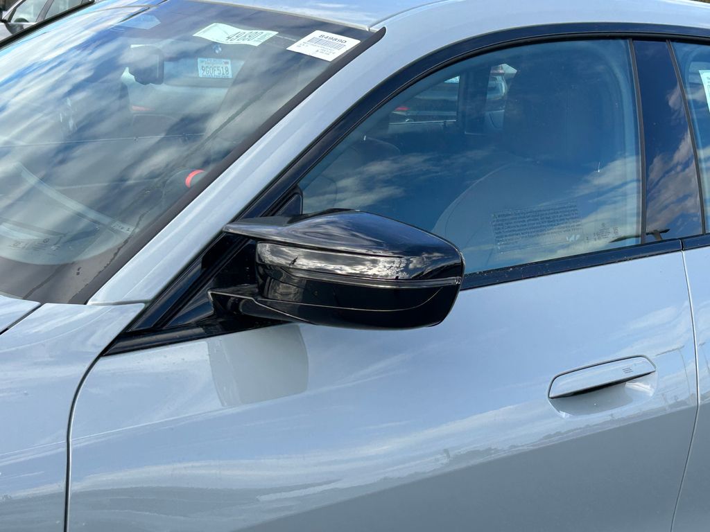 Thumbnail: 2026 BMW i4 - 10