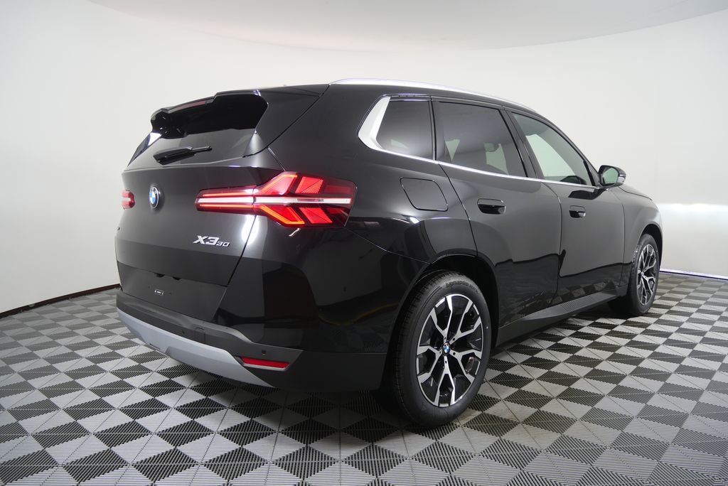 Thumbnail: 2026 BMW X3 - 3