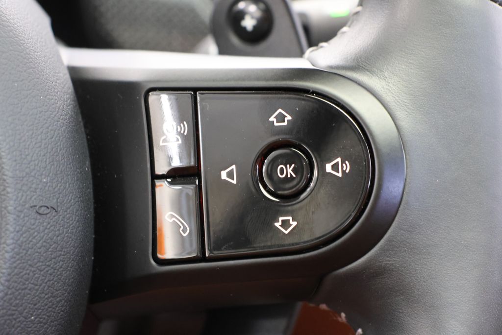 Thumbnail: 2023 MINI Cooper - 18