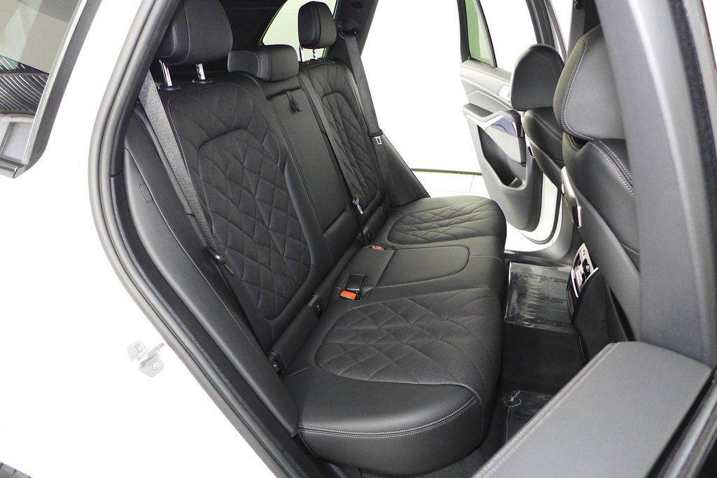 Thumbnail: 2024 BMW X5 - 19