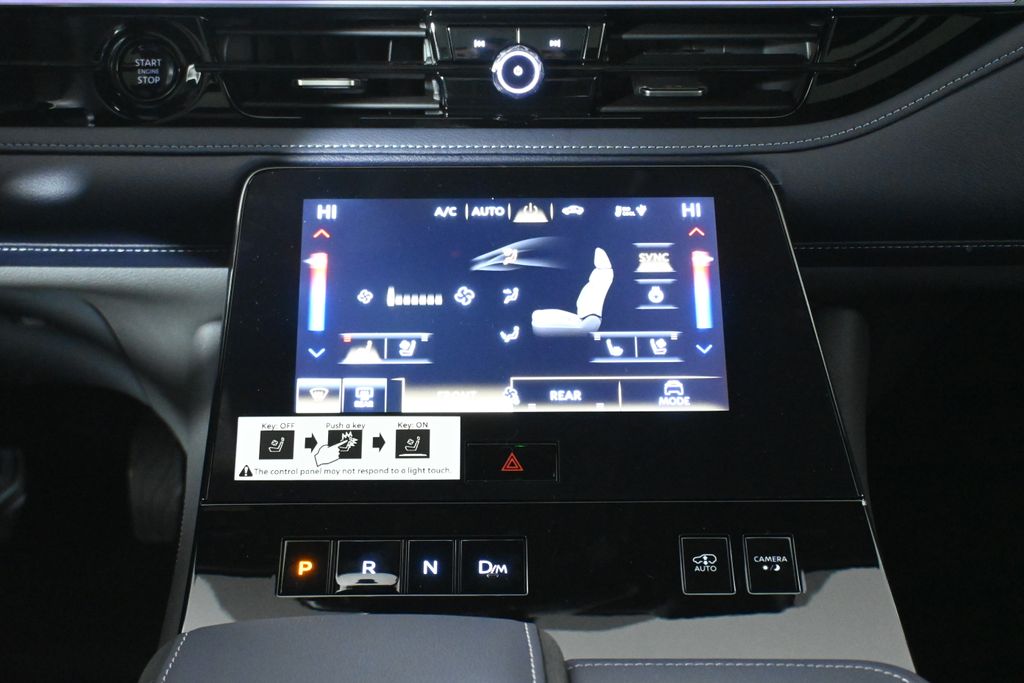 Thumbnail: 2026 INFINITI QX80 - 18