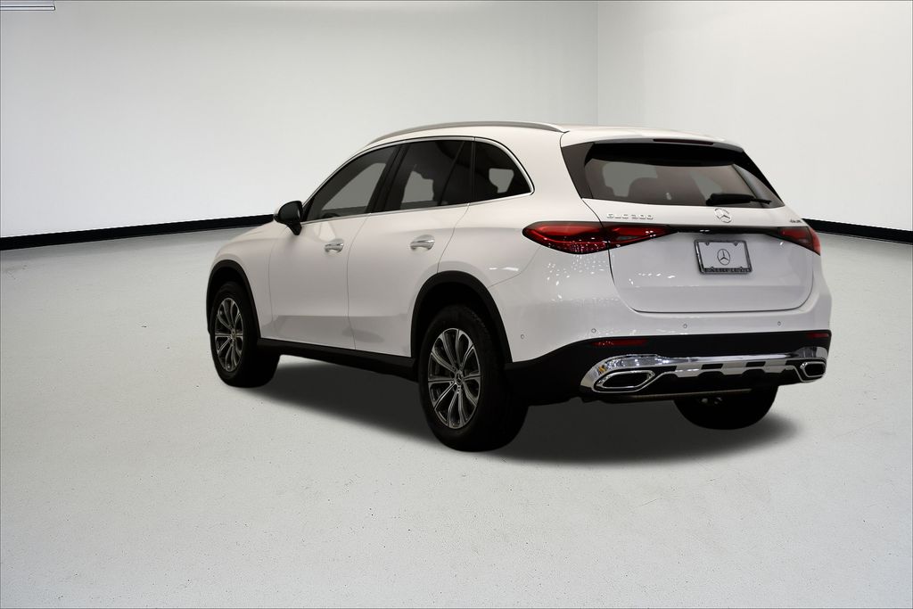 Thumbnail: 2026 Mercedes-Benz GLC - 3