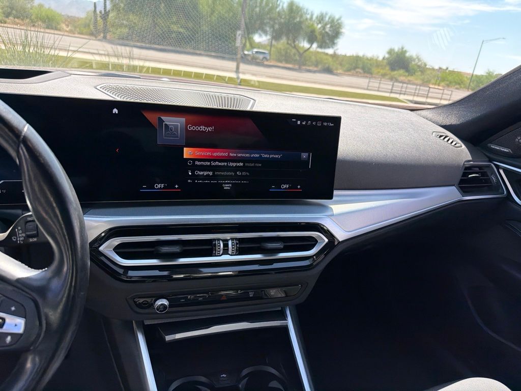 Thumbnail: 2023 BMW i4 - 10